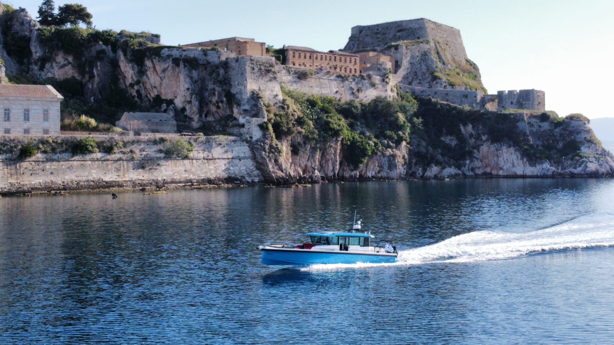 “Traverso” Axopar 37 SC Brabus Line — 1