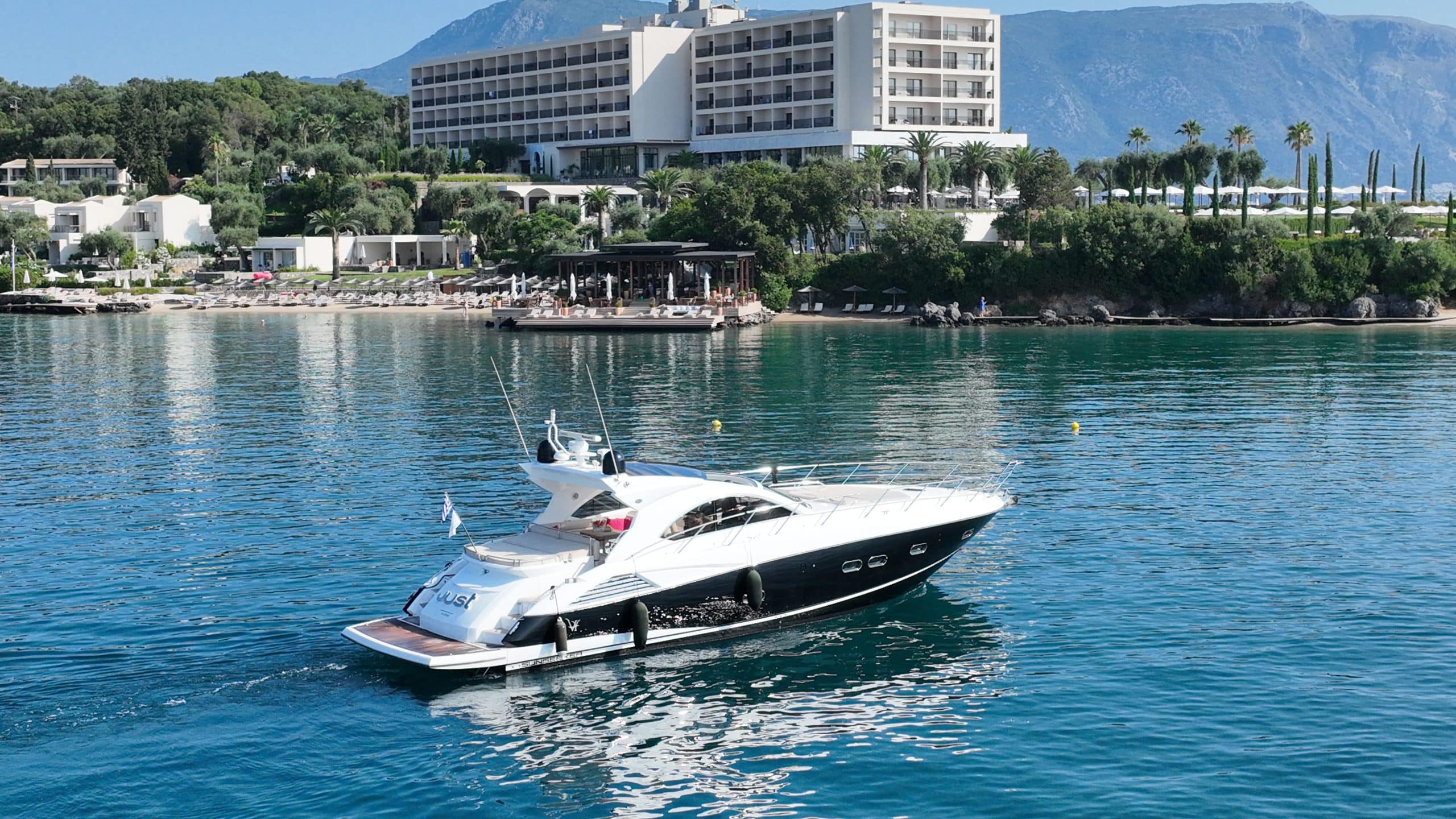 “Just” Sunseeker Predator 54 — 2