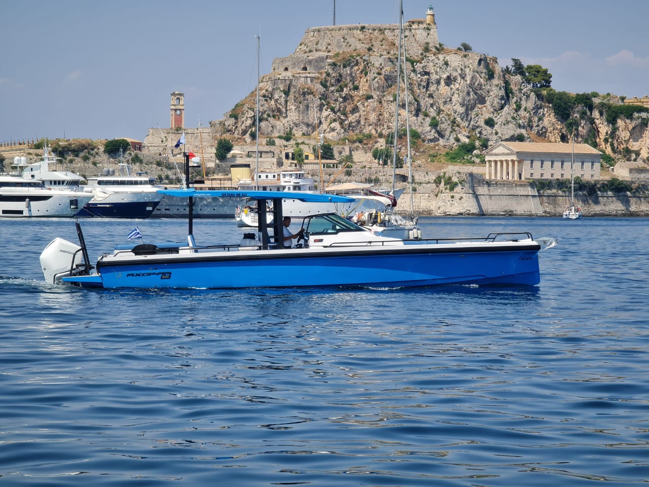 “Oktana” Axopar 37 T-T Brabus Line — 4